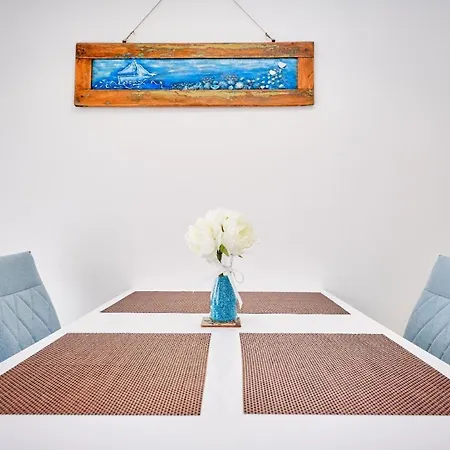 Apartment Ferienwohnung Fur 4 Personen Ca 65 Qm In Split, Dalmatien Mitteldalmatien